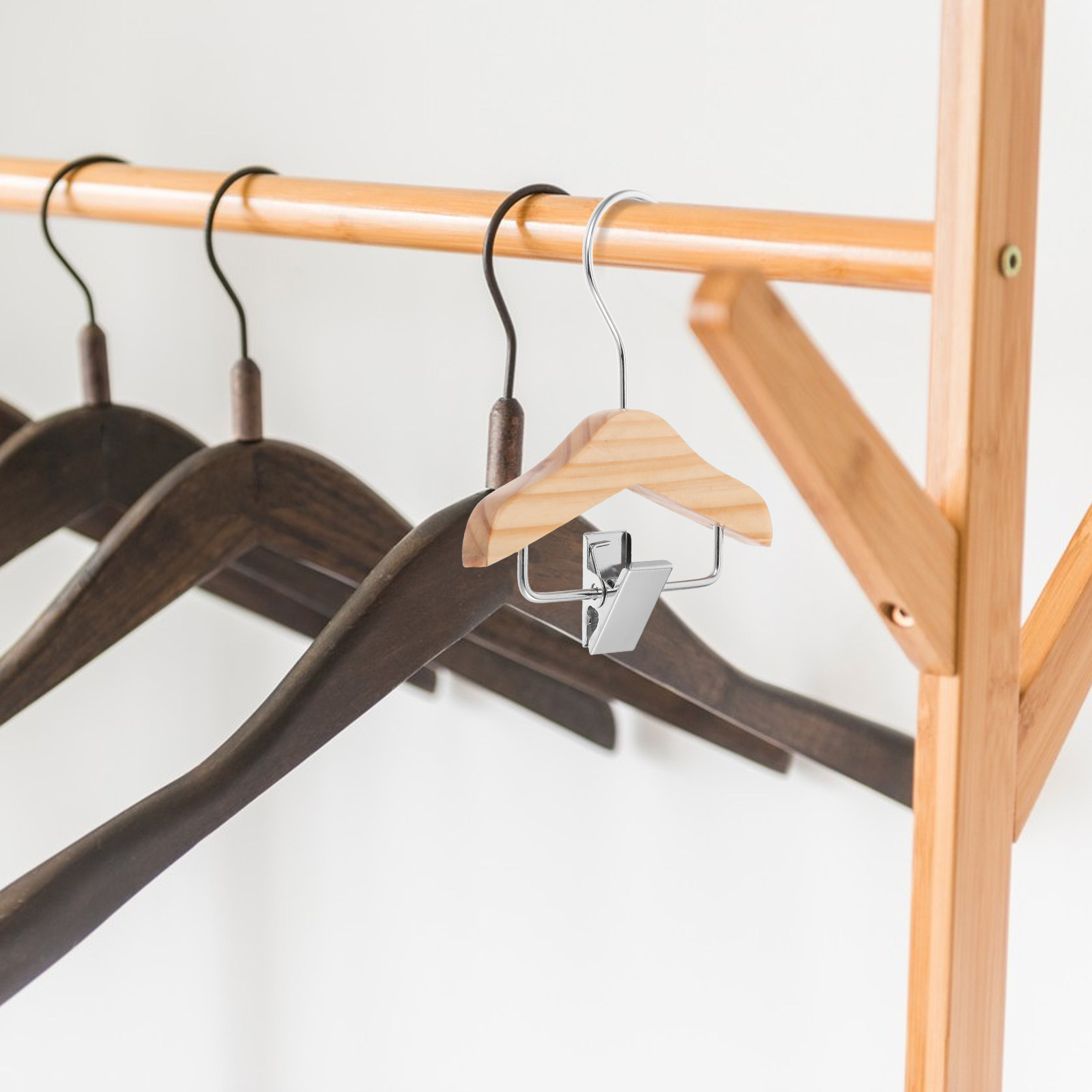 5Pcs Small Wooden Baby Hangers - đánh giá và giá Baby Nursery Closet Organization