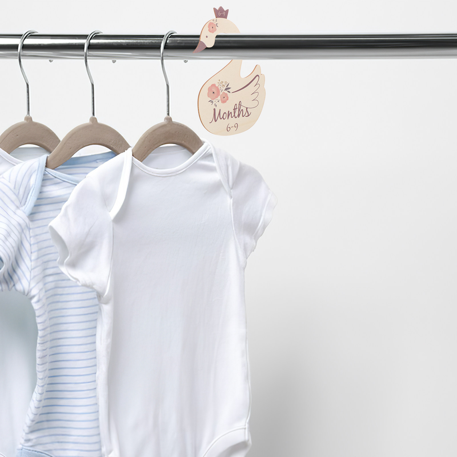7Pcs Swan-Shaped Wooden Closet - đánh giá và giá Baby Nursery Closet Organization